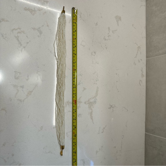 Vintage Beaded Necklace Pure White Layered Gold Clasp  18” - Picture 6 of 7